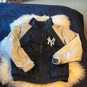 Majestic 4T Yankees jacket. Mesh lined. Embroidered navy and grey white lining